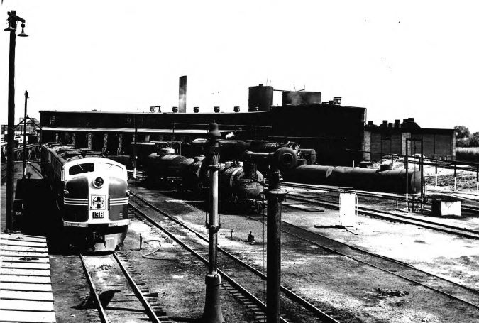 View of roundhouse at Belen. (From BNSF photo archives).