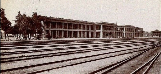 Trackside view of El Garces in 1910.
