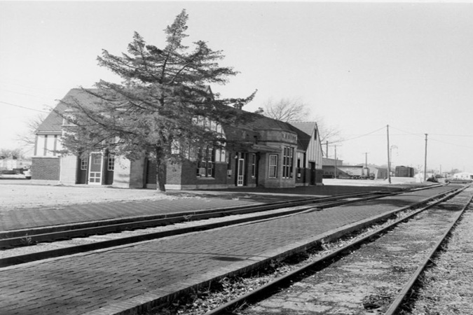 Santa Fe Railroad Passenger Depot, Courtesy of the Oklahoma Historical Society