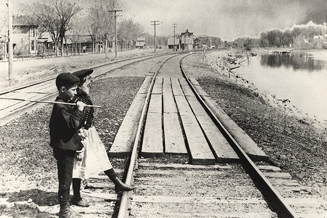Photo Courtesy of Wayzata Historical Society: Tracks in 1910